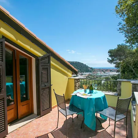 Vila Monte Enrico - With Pool - Happy