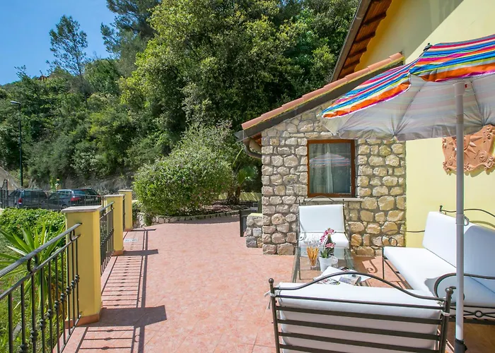 Monte Enrico - Pool And Whirlpool - Happy * Camporosso (Liguria)