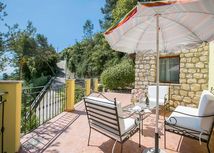 Monte Enrico - Pool And Whirlpool - Happy Villa