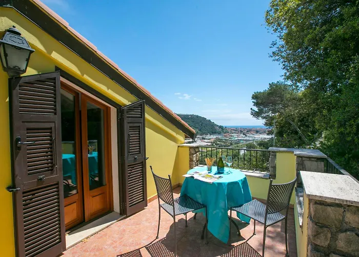 Villa Monte Enrico - Pool And Whirlpool - Happy